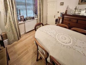 Dining room- click for photo gallery